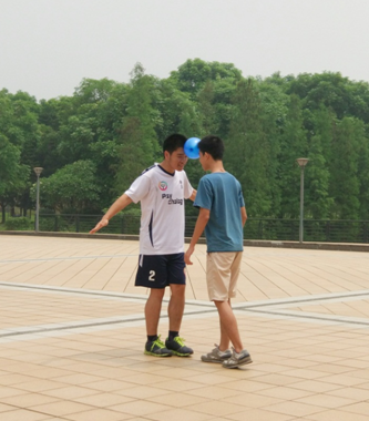 齐心夹气球