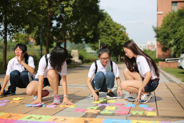 师生心连心 共建“心”家园 —— 心理学系举办第一届“心连心动力营”活动
