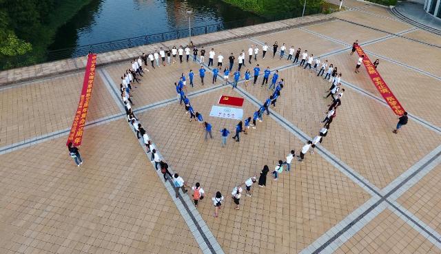 师生心连心 共建“心”家园 —— 心理学系举办第一届“心连心动力营”活动